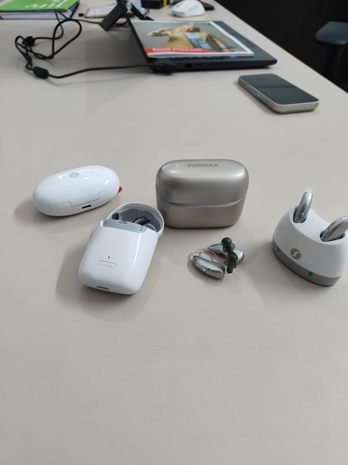 HearWave patient consultation — hearing aid trial Noida